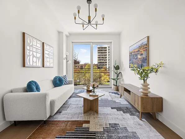 379 Ocean Pkwy APT 3B, Brooklyn, NY 11218