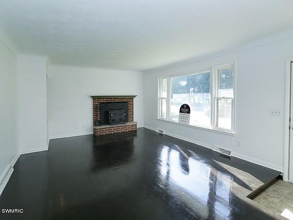3rd image of 1235 E X Ave