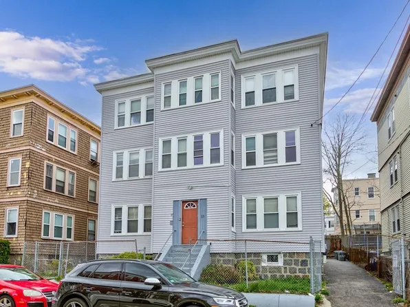 15 Mora St, Dorchester, MA 02124