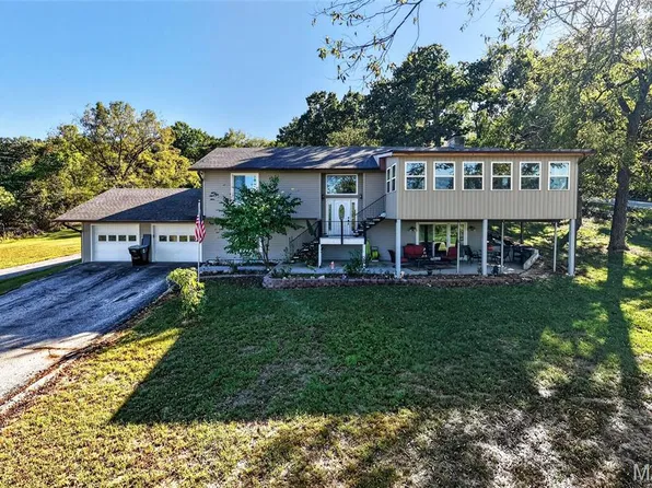 551 Sunny Slope Dr, Camdenton, MO 65020