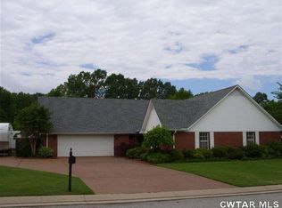 11 Walnut Trace Dr, Jackson, TN 38305