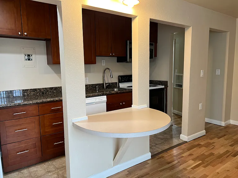 5243 22nd Ave NE #1 — Photo 2