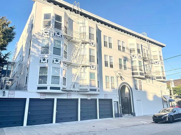 2nd image of 2206 Greenwich St APT 301