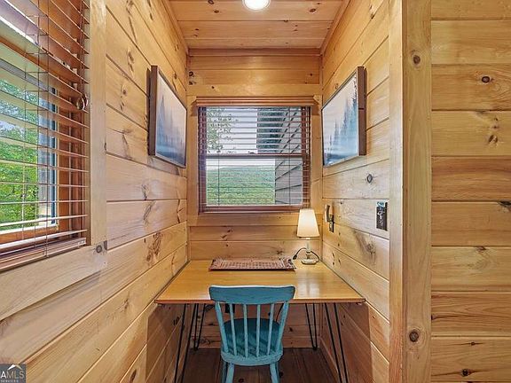 3rd image of 399 Laurel Mountain Rd #101