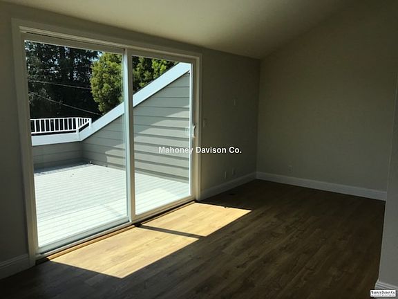 3rd image of 320 Upham St