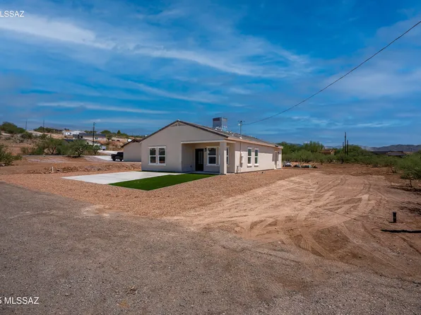 1843 La Paz Ct, Rio Rico, AZ 85648