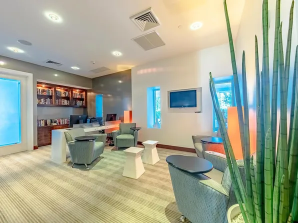 2821 N Ocean Boulevard #304, Fort Lauderdale, FL 33308