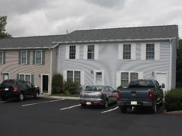 550 Stone St, Christiansburg, VA 24073