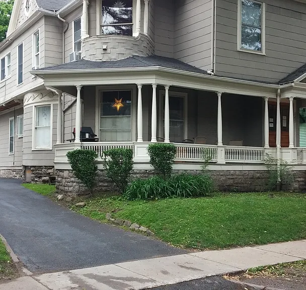 241 Oxford St — Photo 1