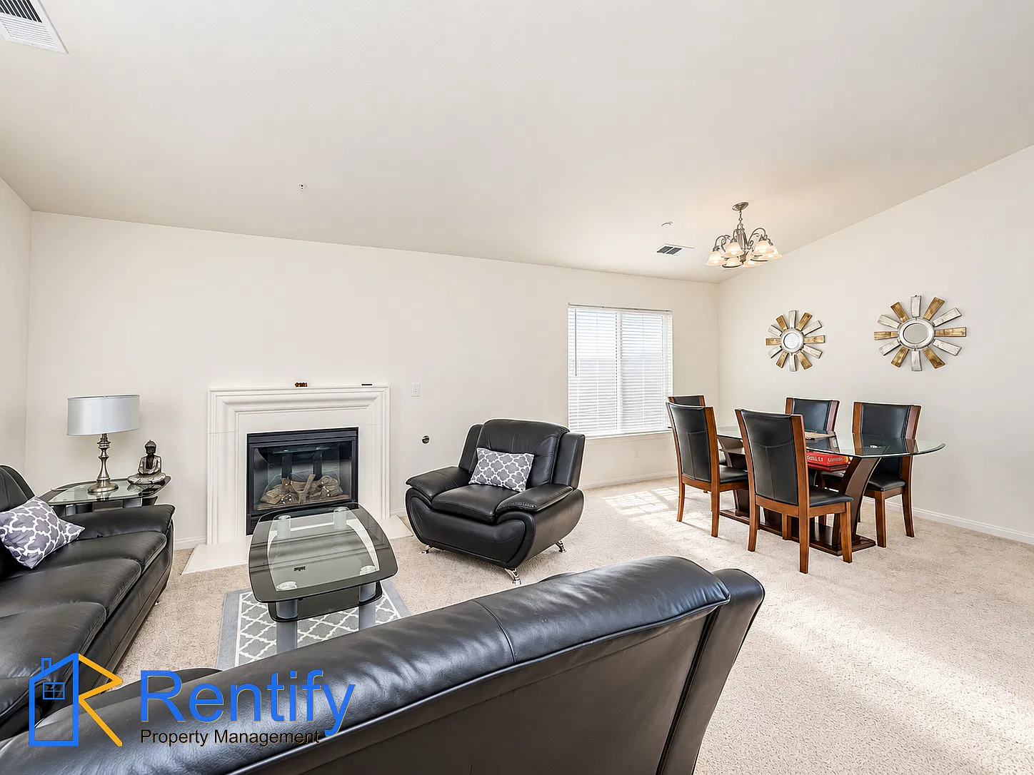 4 bed, 1964 sqft, $2,695 — Photo 4