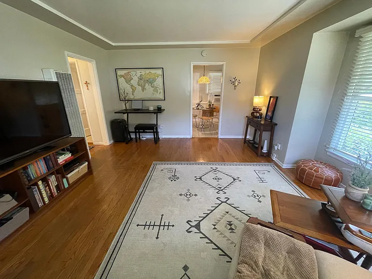 700 Brent Ave — Photo 4