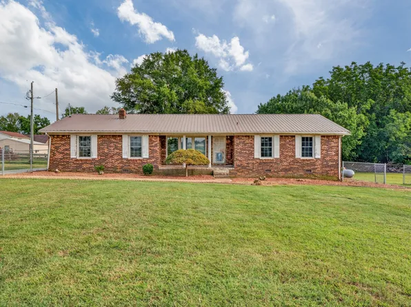509 Limestone Rd, Elora, TN 37328
