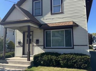 1314 S 10th St, Manitowoc, WI 54220