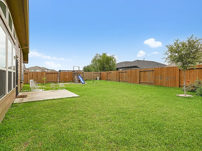 4703 Goldeneye Dr — Photo 31