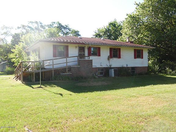 2nd image of 25107 Harris St