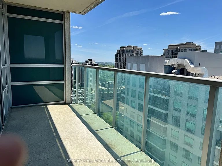 18 Harrison Garden Blvd #2609 — Photo 13