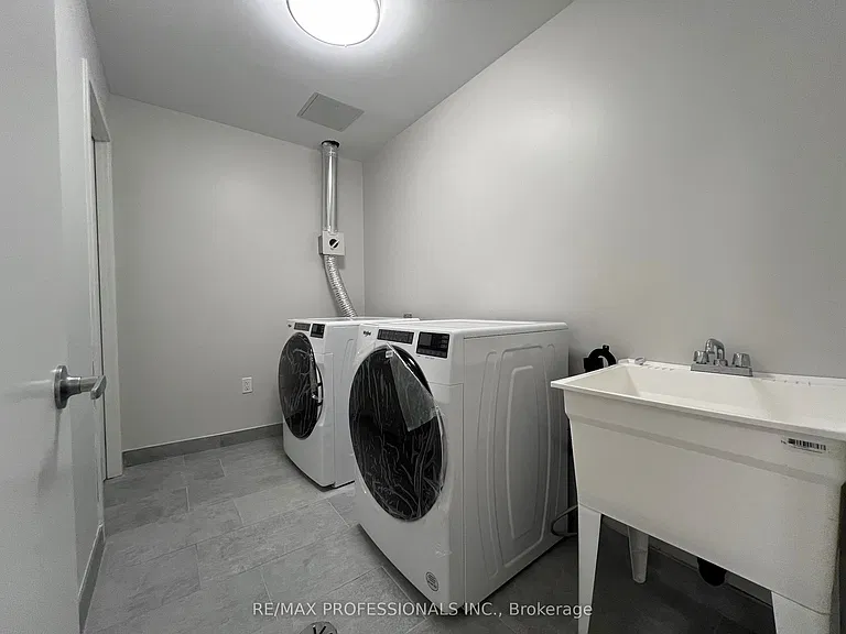 62 Dixfield Dr #106 — Photo 19
