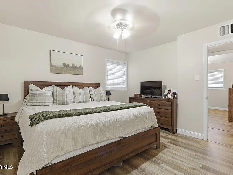4873 McGregor Dr — Photo 32