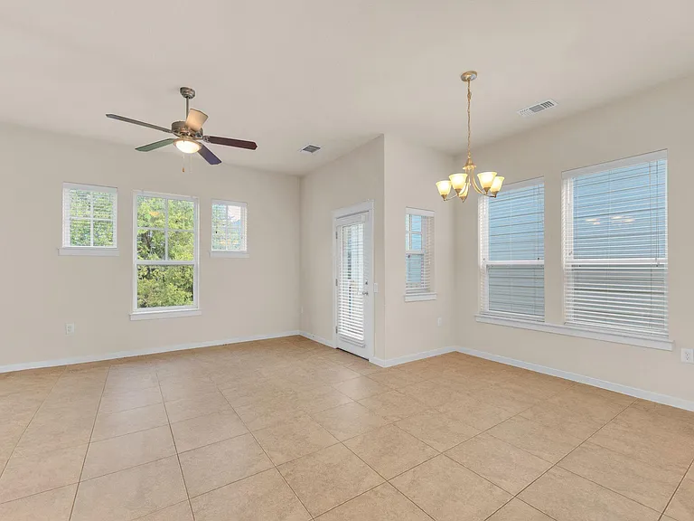 3900 Threadgill St #21 — Photo 4