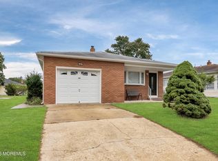 40 Bonaire Drive, Toms River, NJ 08757
