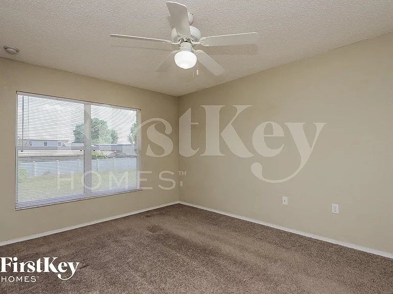 157 Oak Crossing Blvd — Photo 6