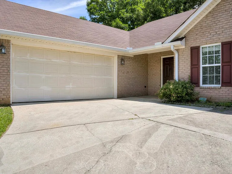 4557 Country Glen Cir — Photo 3