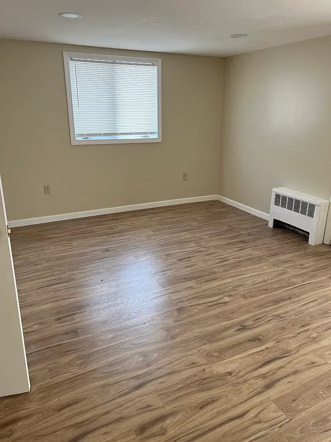 4 bed, 1398 sqft, $2,900 — Photo 4