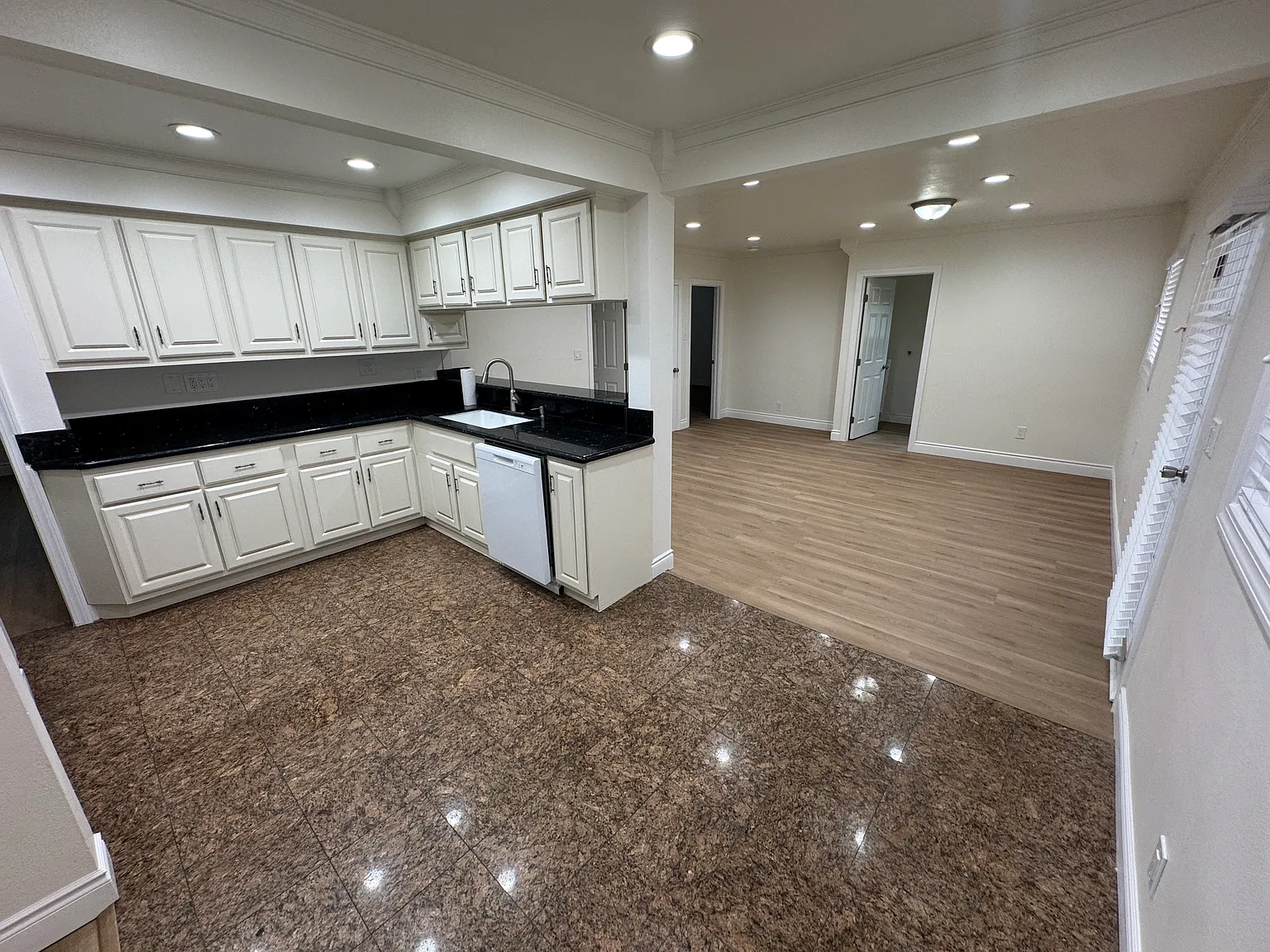 4 bed, 1506 sqft, $4,000 — Photo 3