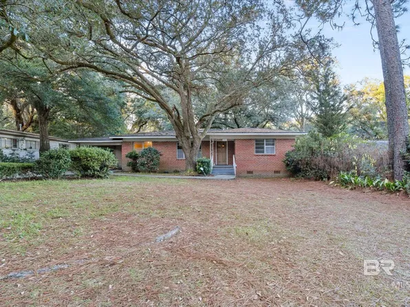 3858 Hillcrest Ln, Mobile, AL 36693