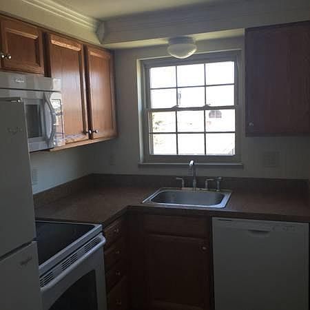 1st image of 68 Wehrle Dr APT 3