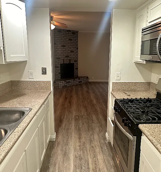 Sherman Way Townhomes — Photo 10
