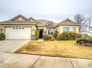 11932 Kettering Dr, Bakersfield, CA