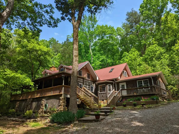 5 Kelly Ln, Pikeville, TN 37367