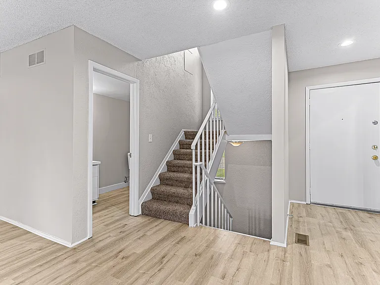 5317 Fairway Ln — Photo 6