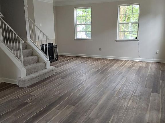 3rd image of 2702 Cherrywood Ct