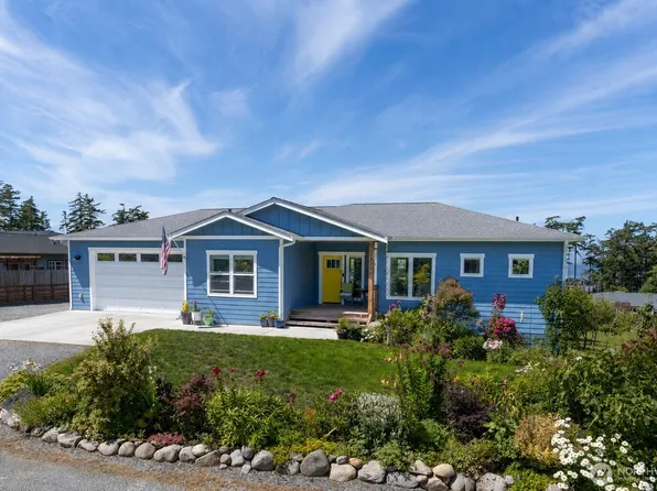 1325 Great Horned Owl Lane, Oak Harbor, WA 98277
