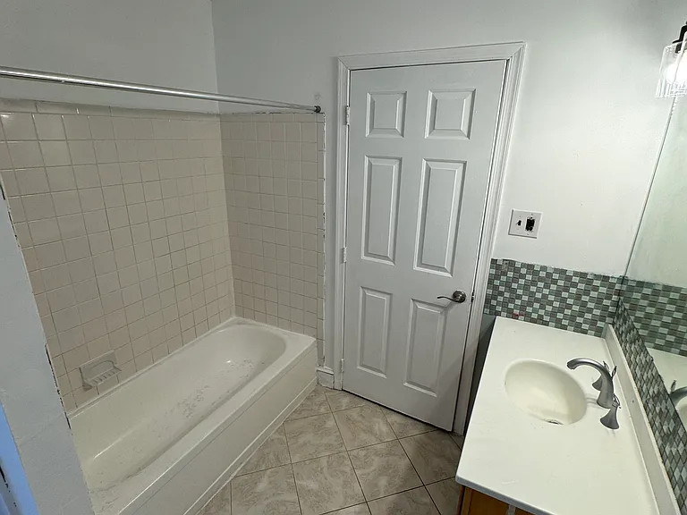 2215 N Tatnall St — Photo 4