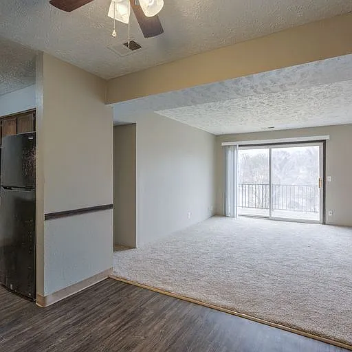 Whispering Isle Apartments — Photo 60