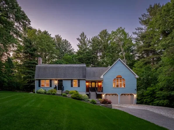 86 Fox Ridge Lane, Tolland, CT 06084
