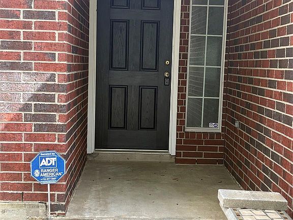 2nd image of 718 Hazystone Ct