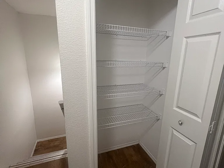 1663 Fluorshire Dr — Photo 9