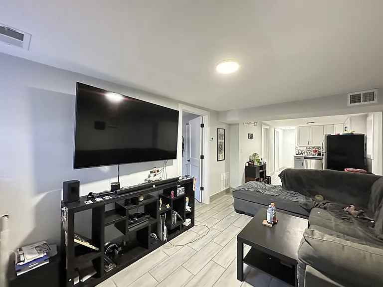 1721 N Mozart St #G — Photo 10