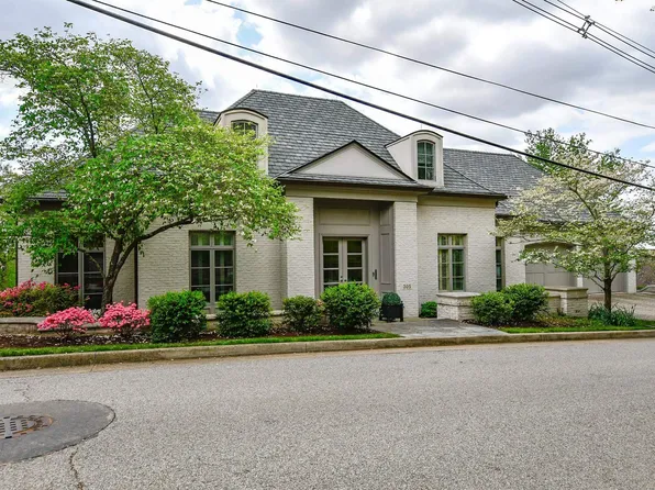 305 E Jennings St, Newburgh, IN 47630