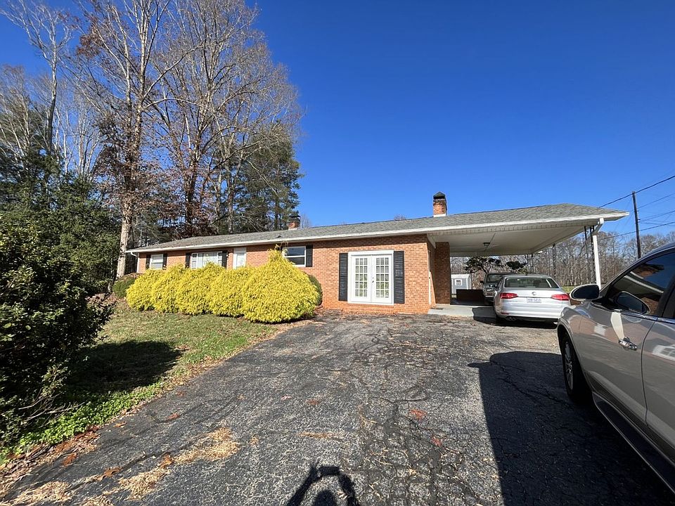 1st image of 831 Siloam Rd
