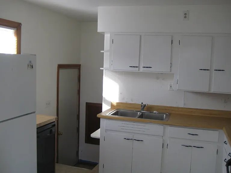 11 N Seymour St — Photo 6