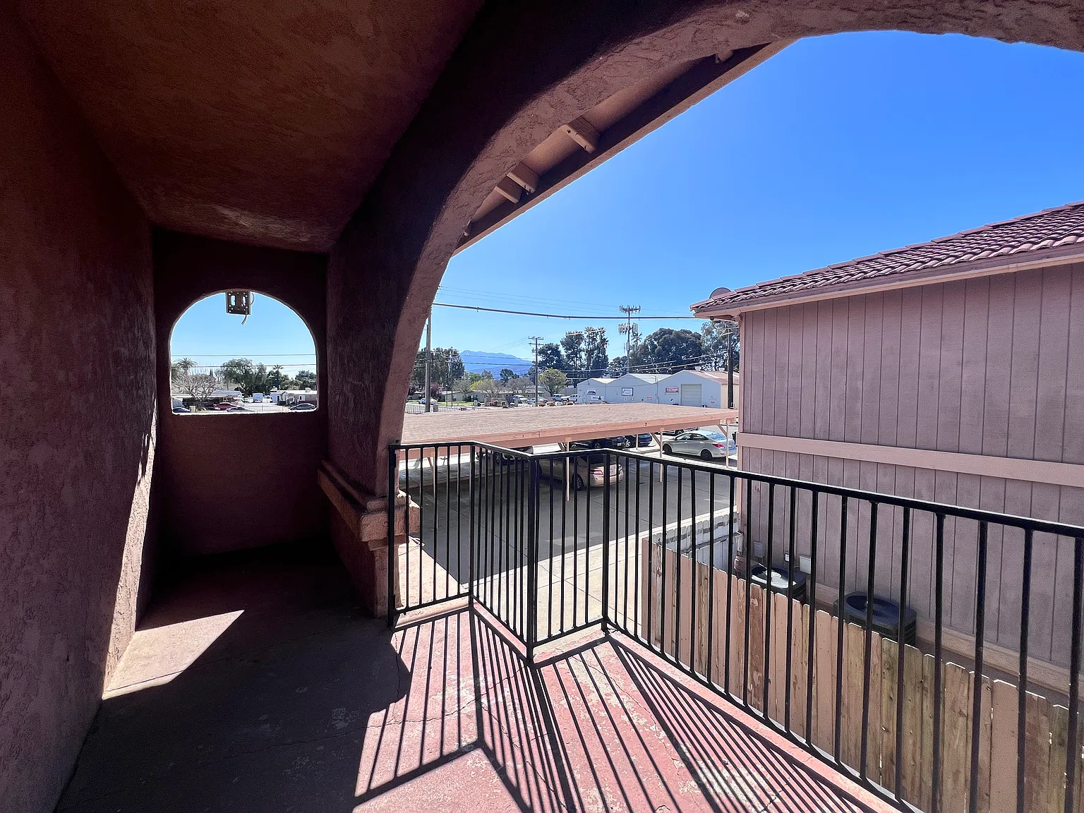 2 bed, 900 sqft, $1,650 — Photo 3
