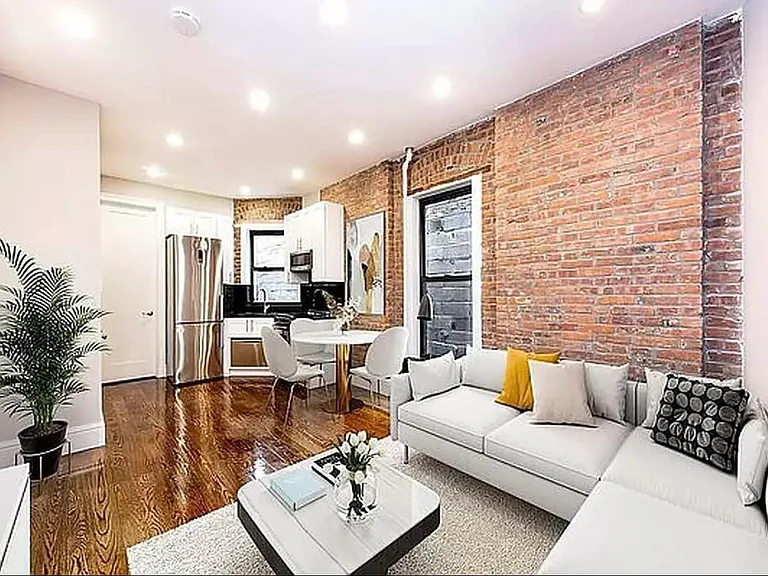 266 W 25th St #4W — Photo 1