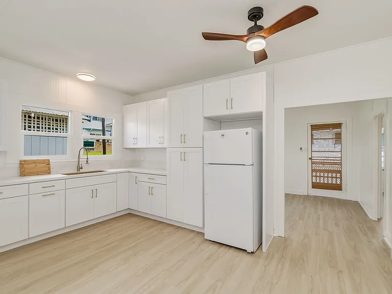 2567 Liliha St — Photo 3