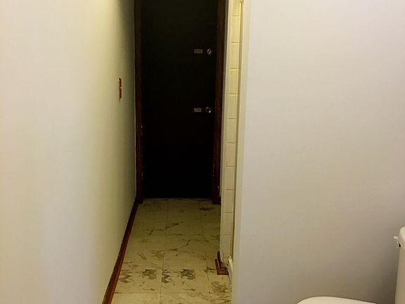 5th image of 7758 Woodward Ave