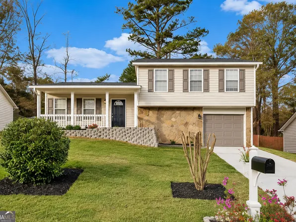 5672 La Fleur Trl, Lithonia, GA 30038